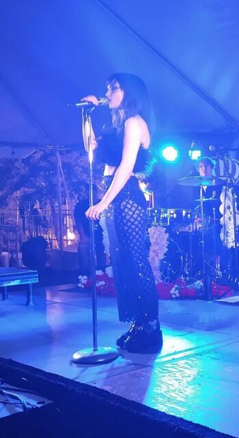 Lauren Mayberry