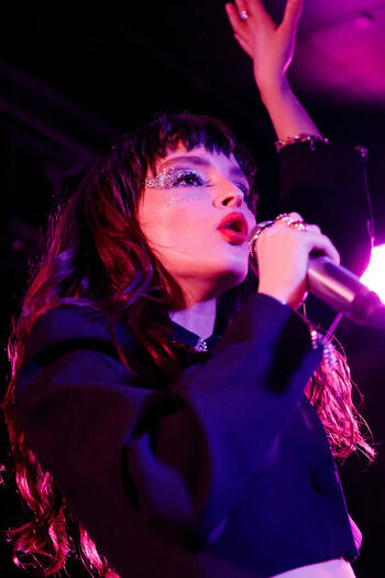 Lauren Mayberry