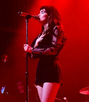 Lauren Mayberry