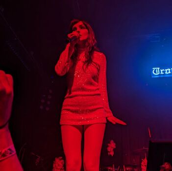 Lauren Mayberry