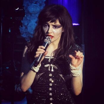 Lauren Mayberry