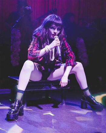 Lauren Mayberry