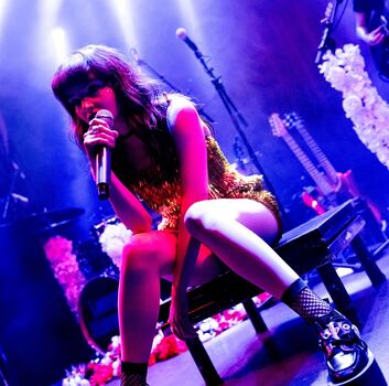 Lauren Mayberry