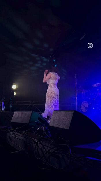 Lauren Mayberry
