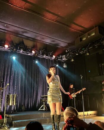 Lauren Mayberry