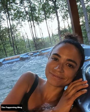 Lauren Ridloff