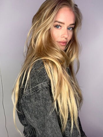 laurenann77