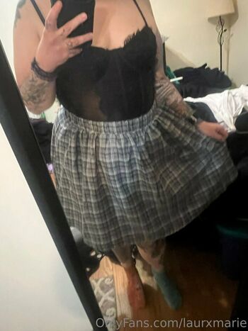 laurxmarie