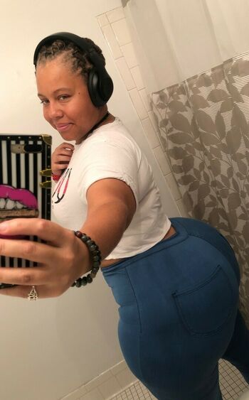 Laydee_SIN