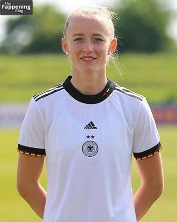 Lea Schueller