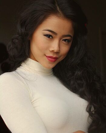 Leah Lewis