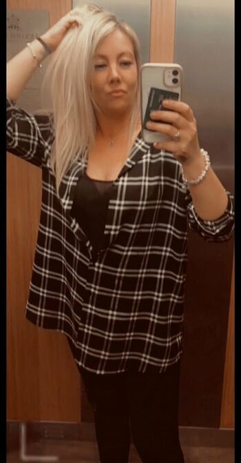 Leaxxxxx