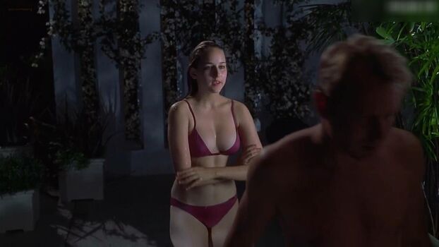 Leelee Sobieski