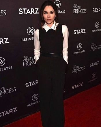 Lela Loren