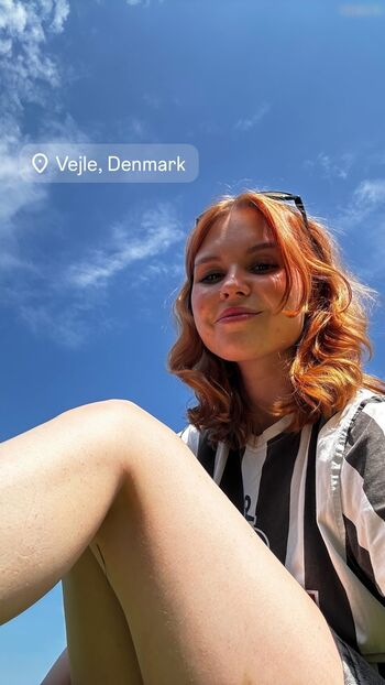 Lena blauer Haken