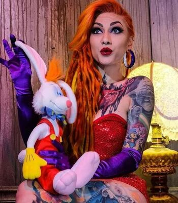 Lena Scissorhands