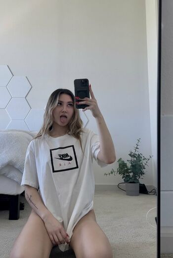 leoniemontybtw