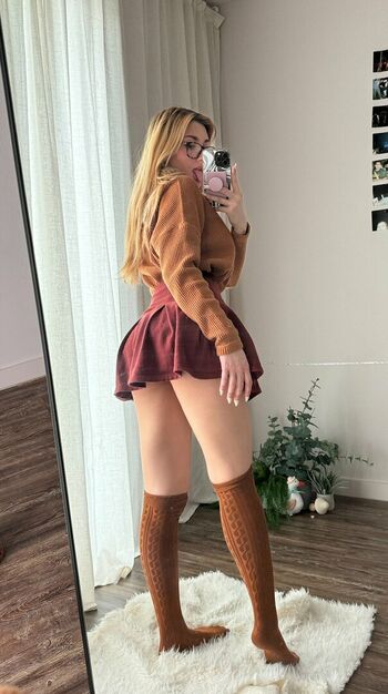 leoniemontybtw