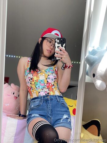 Lewdkittenxo