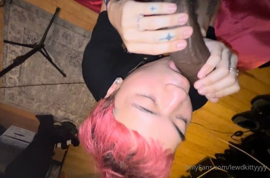 lewdkittyyyy
