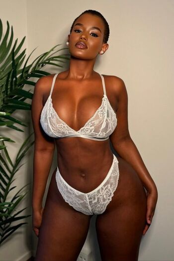 Lexi_Luv