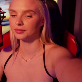 lexi_sexy1