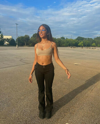 Lexi Vee