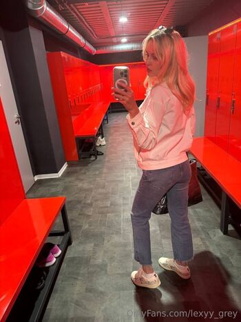 lexyy_grey
