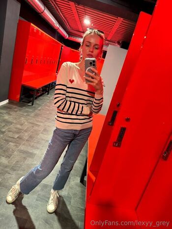 lexyy_grey