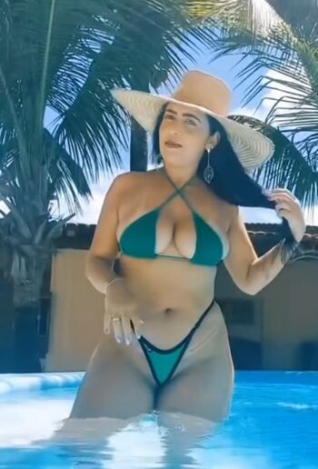 liacastro747