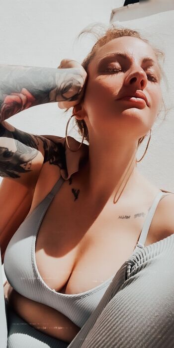 LiahLou