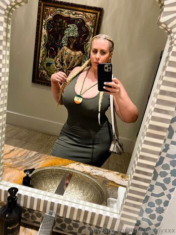 lila_lovelyxxx