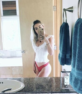 lilbeachblonde