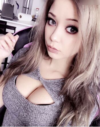 Lilchipmunk / Twitch