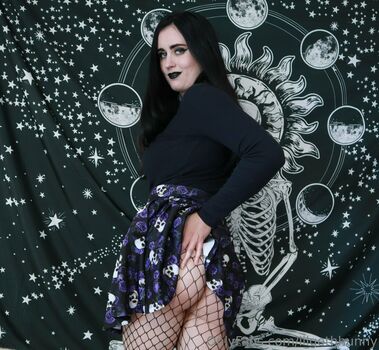 lilgothhunny