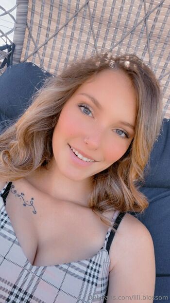 lili.blossom