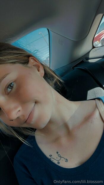 lili.blossom