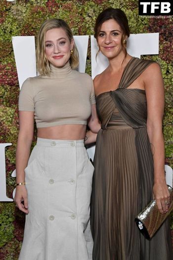 Lili Reinhart