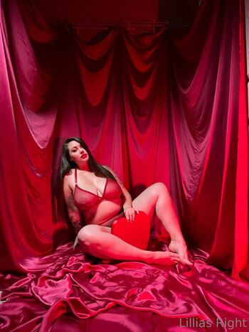 Lillias Right