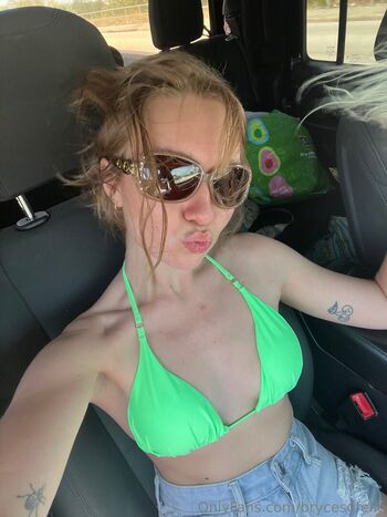 lillyellefree