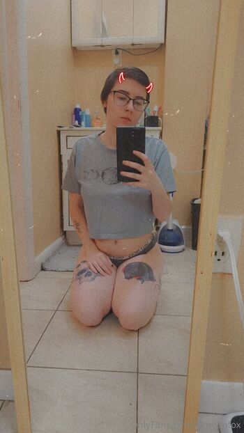 lilmoonfox