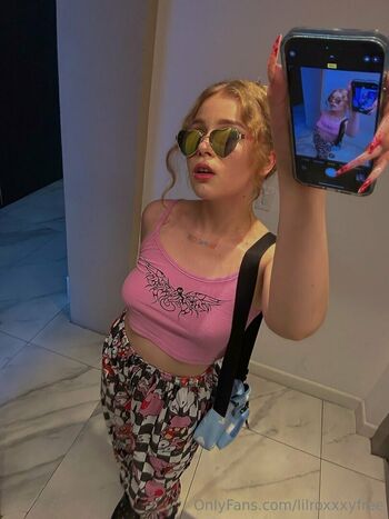 lilroxxxyfree