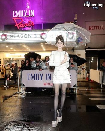 Lily Collins