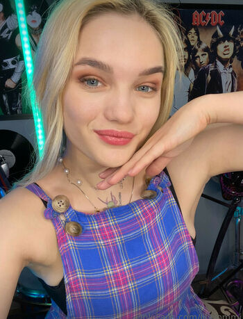 Lily Lommi