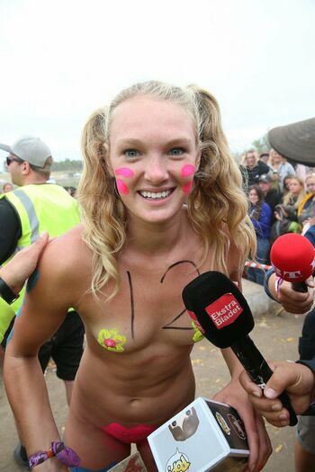 Lily Lowe