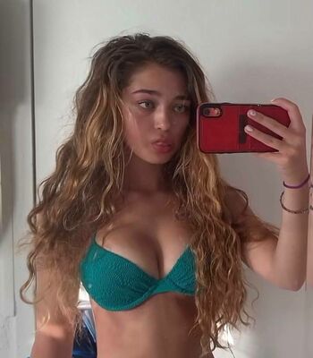 LilyMarie.f