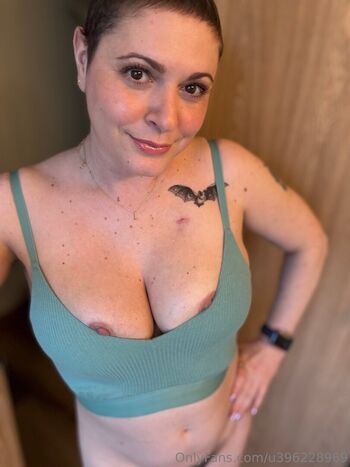 lindsaymariefelton