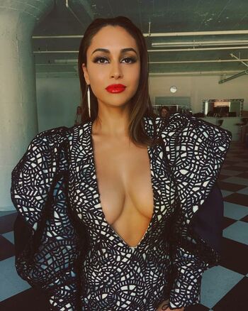Lindsey Morgan