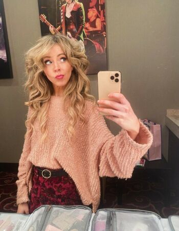 Lindsey Stirling