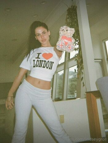 lindseygroll